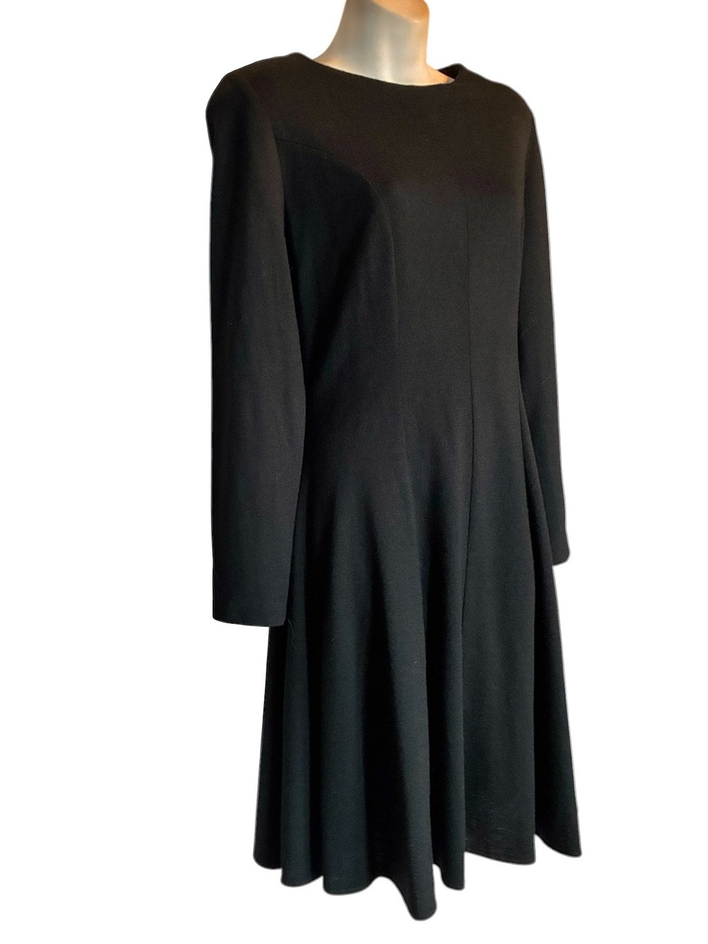Moda Int'l. Dress Women's 10, black wool crepe, fitted flowing, back zip Euc Vtg